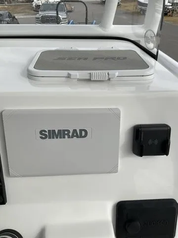 Slide: The Image of Sea Pro 230 Bay Boat 2026 - 18