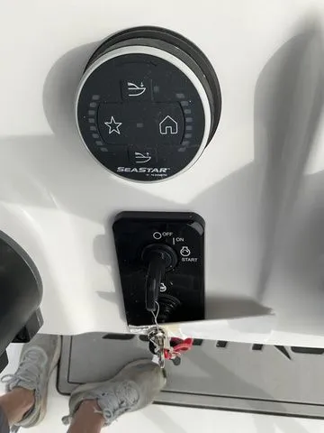 Slide: The Image of Sea Pro 230 Bay Boat 2026 - 19