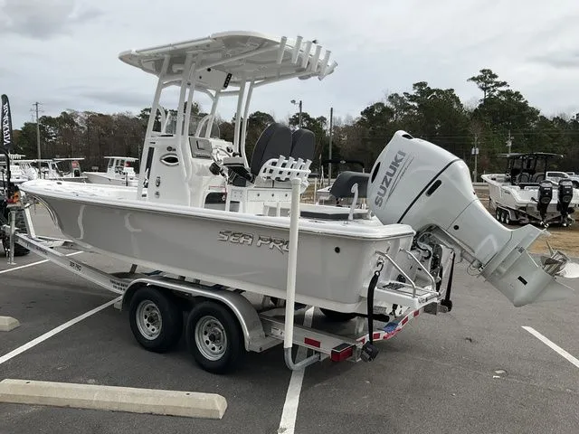 Slide: The Image of Sea Pro 230 Bay Boat 2026 - 3