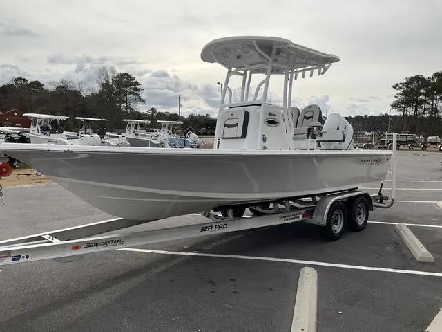 Slide: The Image of Sea Pro 230 Bay Boat 2026 - 5