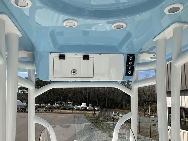 Slide: The Image of Sea Pro 230 Bay Boat 2026 - 18