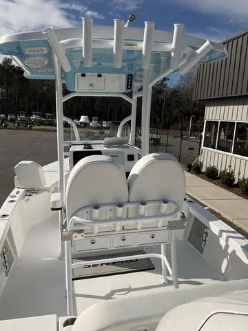 Slide: The Image of Sea Pro 230 Bay Boat 2026 - 27