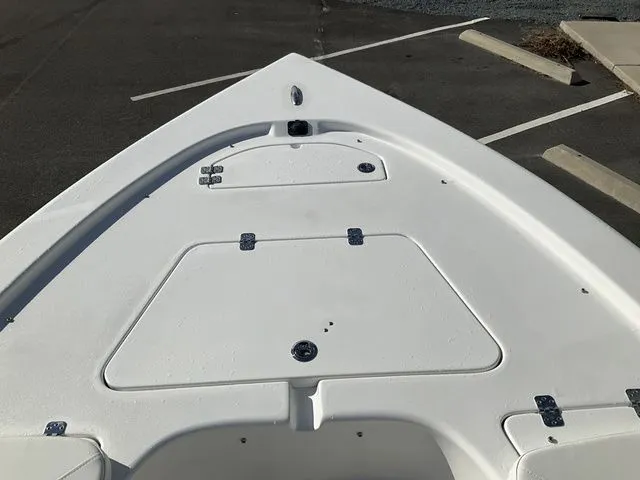 Slide: The Image of Sea Pro 230 Bay Boat 2026 - 8