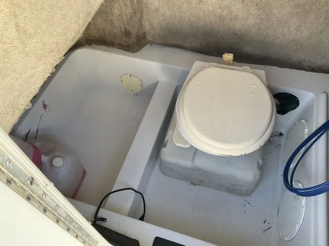 Slide: The Image of Sea Fox Commander 29 CC 2008 - 8