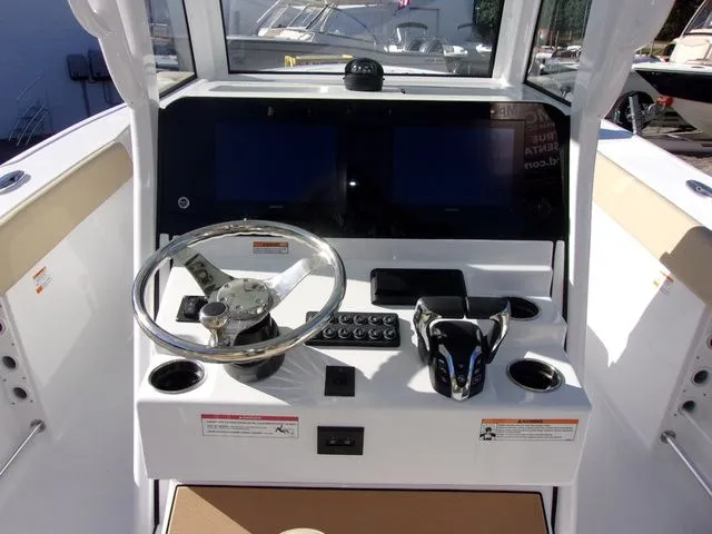 Slide: The Image of Sportsman Heritage 261 Center Console 2026 - 10