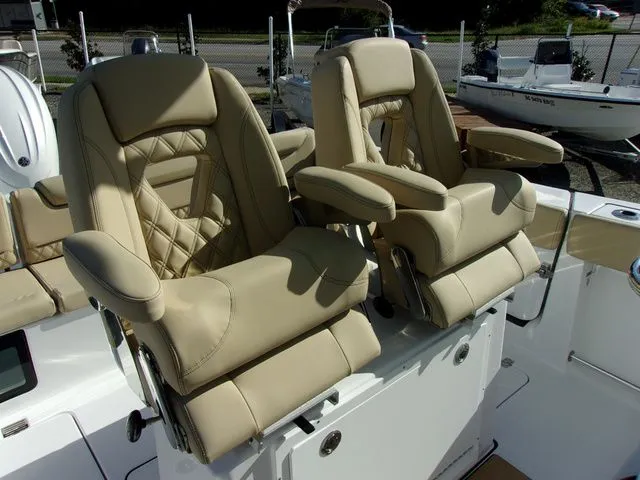 Slide: The Image of Sportsman Heritage 261 Center Console 2026 - 11