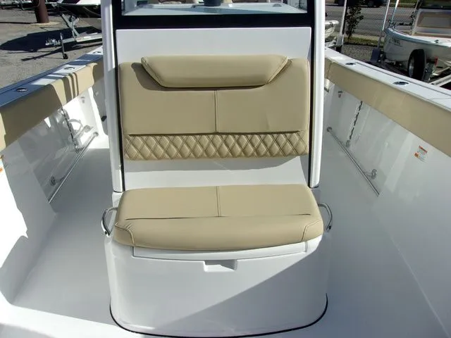 Slide: The Image of Sportsman Heritage 261 Center Console 2026 - 6