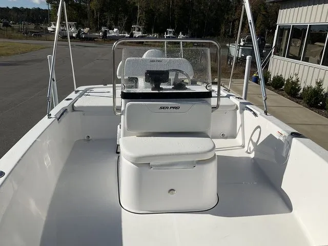 Slide: The Image of Sea Pro 172 Bay 2026 - 7