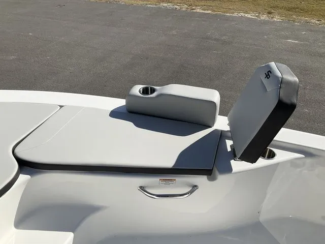 Slide: The Image of Sea Pro 250 Bay Boat 2026 - 25