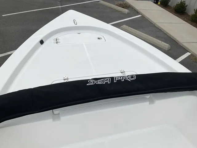 Slide: The Image of Sea Pro 172 Bay 2026 - 11