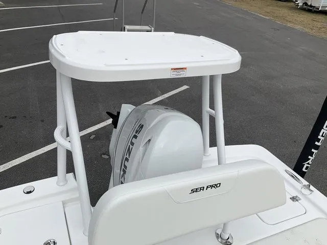 Slide: The Image of Sea Pro 172 Bay 2026 - 18