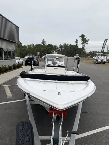 Slide: The Image of Sea Pro 172 Bay 2026 - 8