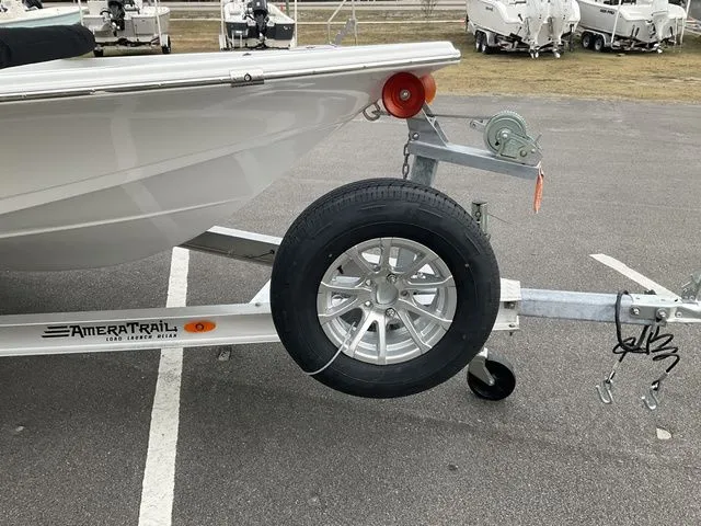 Slide: The Image of Sea Pro 172 Bay 2026 - 9