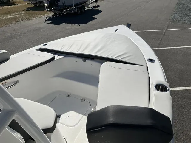 Slide: The Image of Sea Pro 210 Bay Boat 2026 - 17