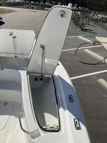 Slide: The Image of Sea Pro 210 Bay Boat 2026 - 18