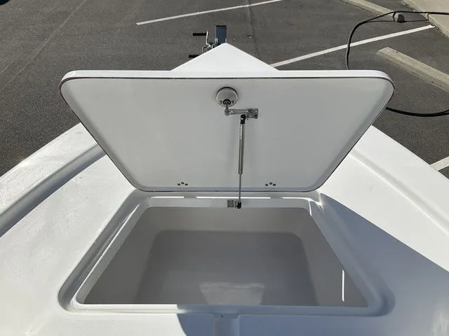 Slide: The Image of Sea Pro 210 Bay Boat 2026 - 19