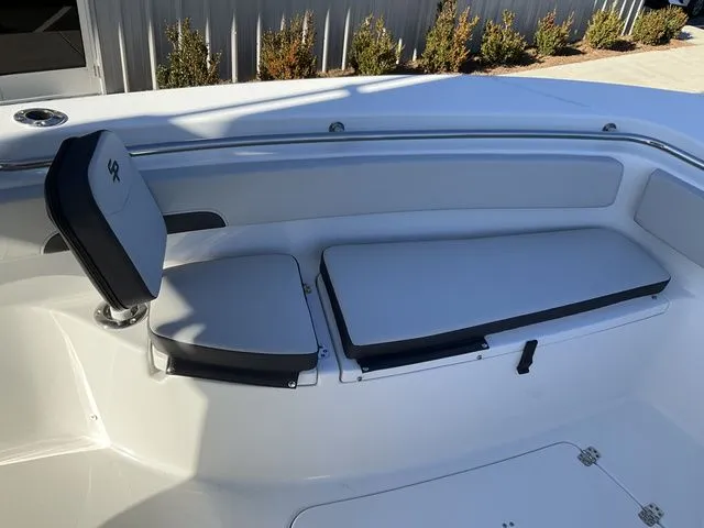 Slide: The Image of Sea Pro 242 Sport 2026 - 10