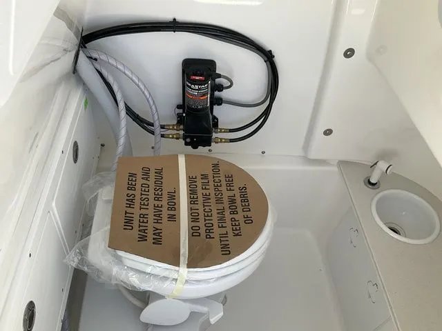 Slide: The Image of Sea Pro 242 Sport 2026 - 14