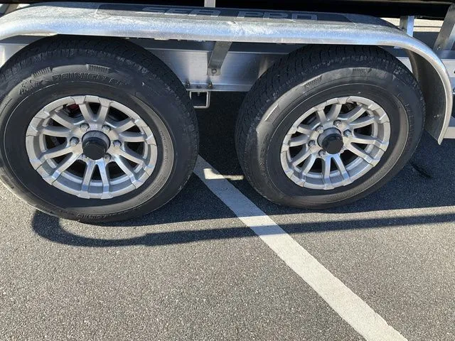 Slide: The Image of Sea Pro 242 Sport 2026 - 36