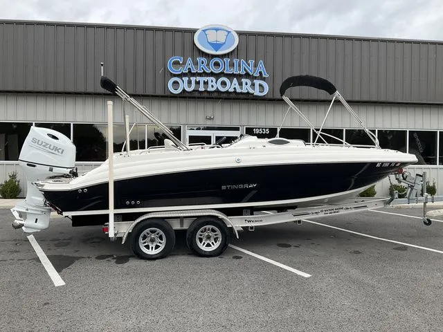 The Image of Stingray 212 2022 - 1