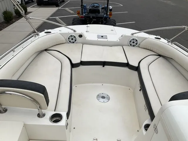 Slide: The Image of Stingray 212 2022 - 12