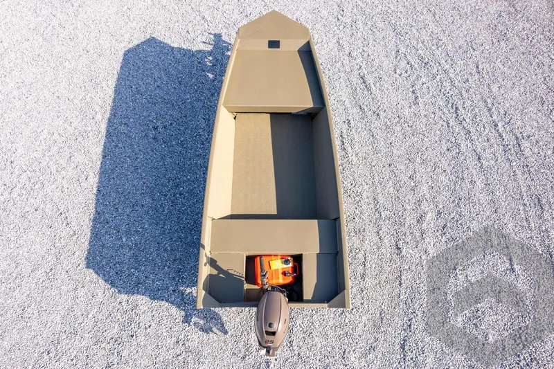 Slide: The Image of 2026 G3 Gator Tough 1548 VBW boat on gravel surface, top view. - 30