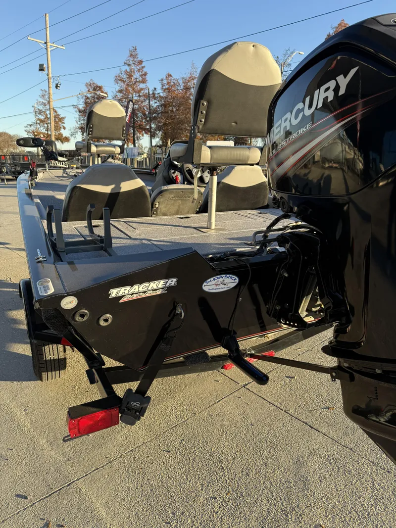 Slide: The Image of 2016 Tracker Pro Team 175 TXW boat with Mercury engine. - 11