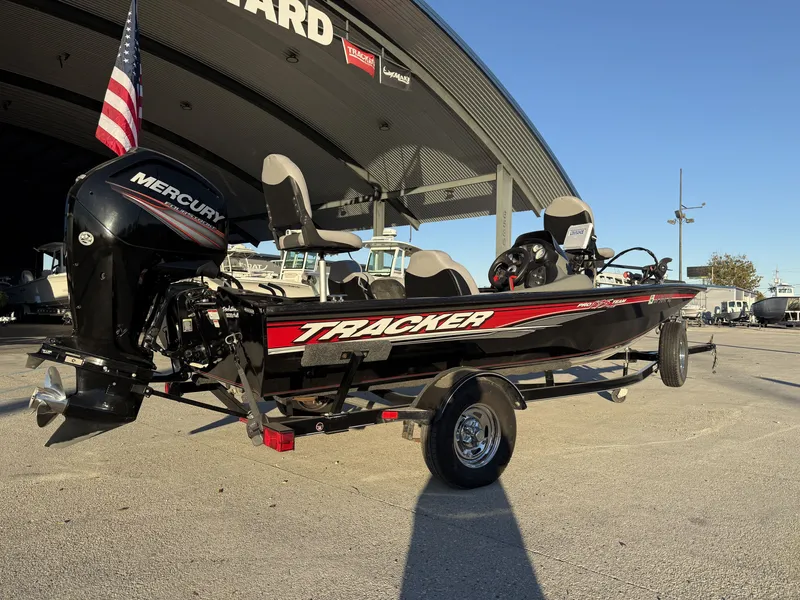 Slide: The Image of Tracker Pro Team 175 TXW 2016 - 12