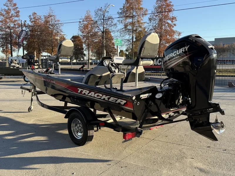 Slide: The Image of Tracker Pro Team 175 TXW 2016 - 13