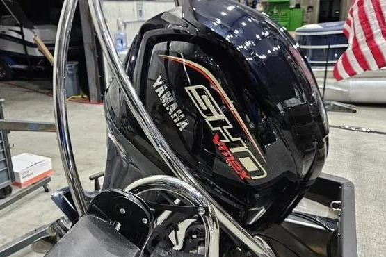 Slide: The Image of Yamaha SHO VMAX engine on 2026 Bennington 24 L Swingback boat, indoor display. - 7