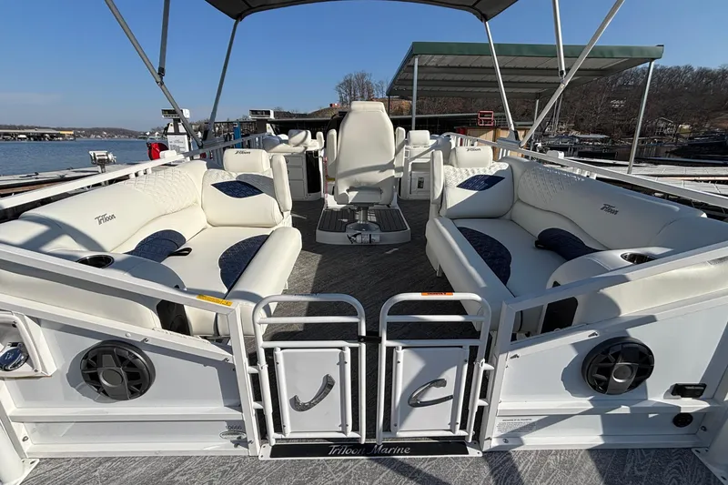Slide: The Image of Luxurious 2026 JC Sporttoon 26TT pontoon boat with spacious seating and modern design. - 19