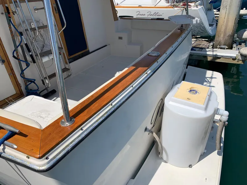 Slide: The Image of Transom - 15