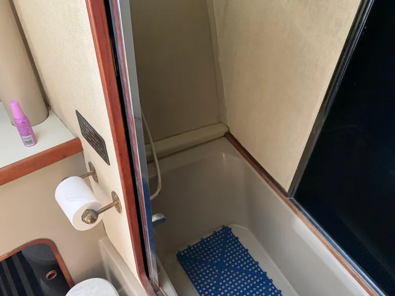 Slide: The Image of Shower/Bathtub - 33