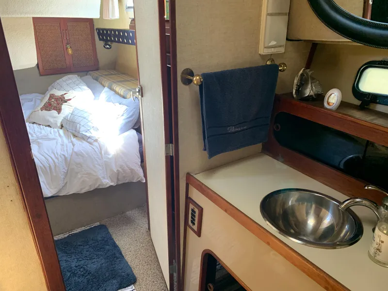 Slide: The Image of Head Vanity - 34