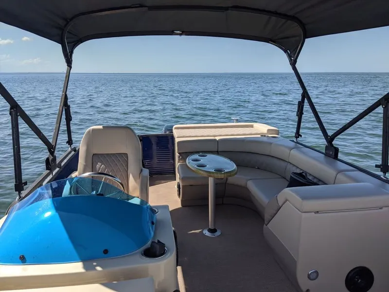 Slide: The Image of Lexington 5 Series 2019 - 4