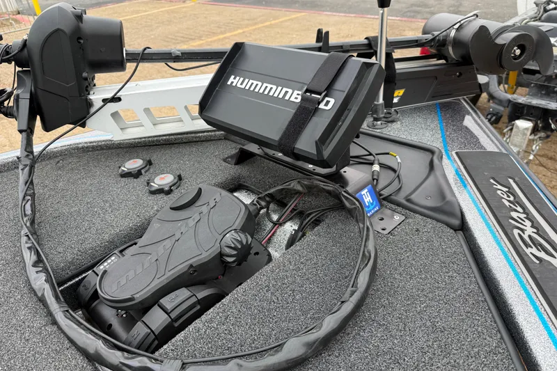Slide: The Image of 2018 Blazer 625 Pro Elite boat with Humminbird fish finder and trolling motor setup. - 20