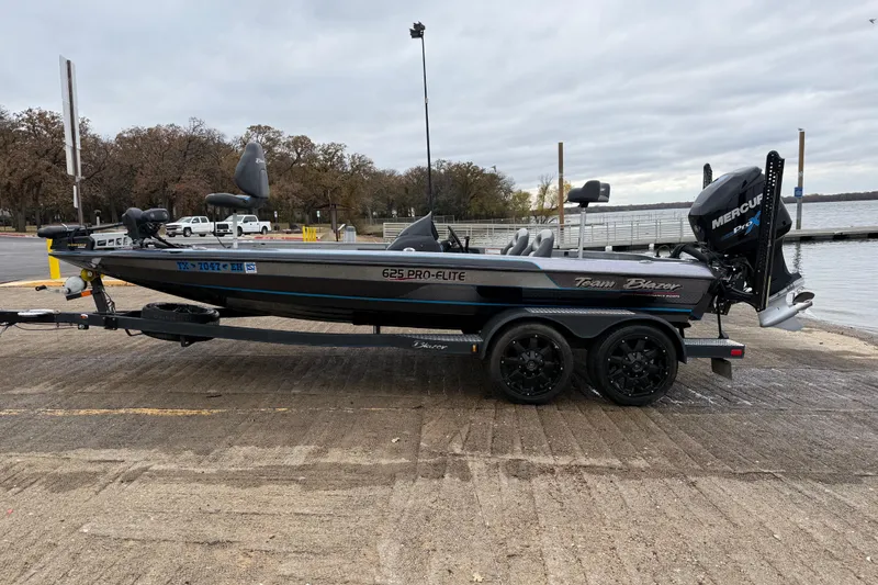 Slide: The Image of Display screen showing engine RPM history for Blazer 625 Pro Elite, 2018 model. - 5