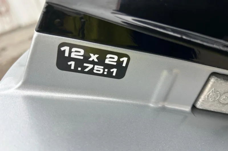Slide: The Image of Close-up of Blazer 625 Pro Elite 2018 with gear ratio label. - 69