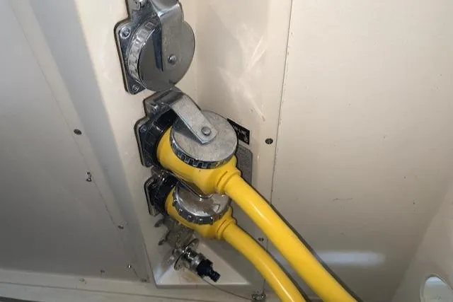 Slide: The Image of Shore Service / Dual 50/125 - 33