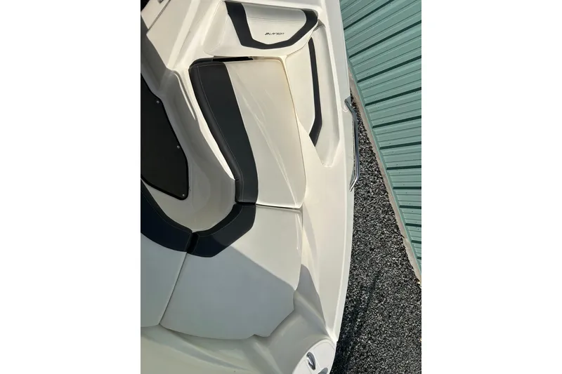 Slide: The Image of 2016 Larson LX 205S IO boat interior with sleek design and modern features. - 25