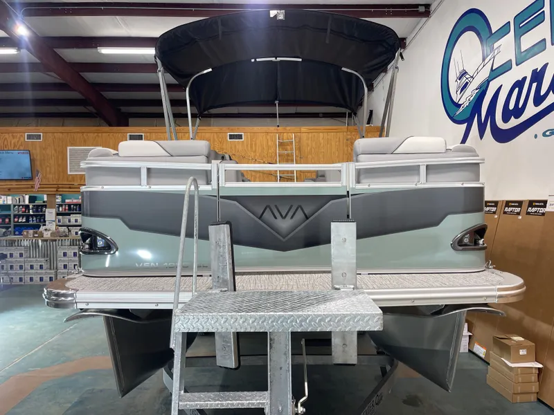 Slide: The Image of Avalon Venture Quad Lounge - 19' 2026 - 3