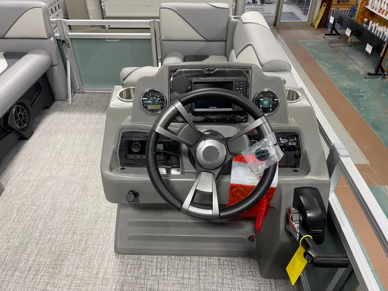 Slide: The Image of Avalon Venture Quad Lounge - 19' 2026 - 9