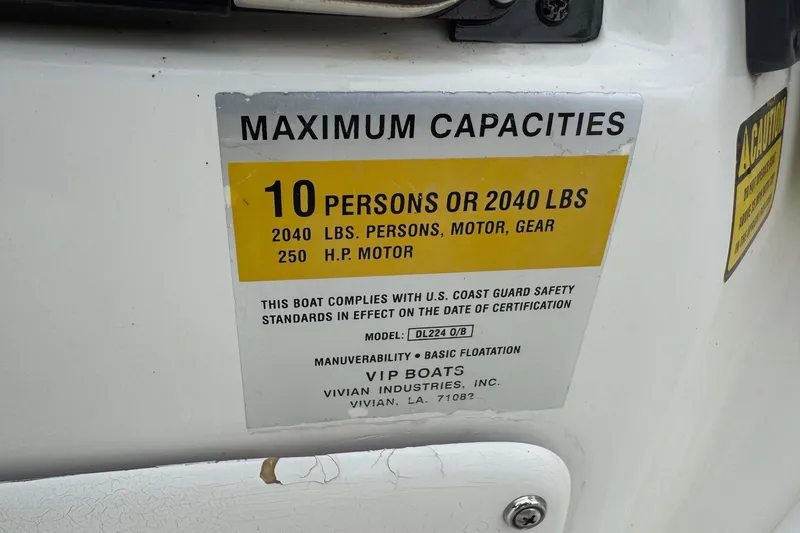 Slide: The Image of Maximum capacity label for VIP Deckliner 224 boat, 10 persons or 2040 lbs. - 34