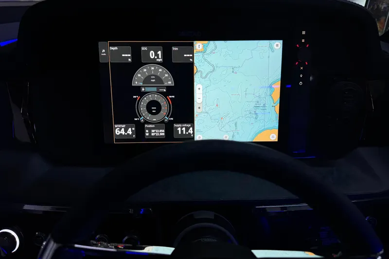 Slide: The Image of 2026 Chaparral SSX 30 dashboard with navigation and speed display. - 16