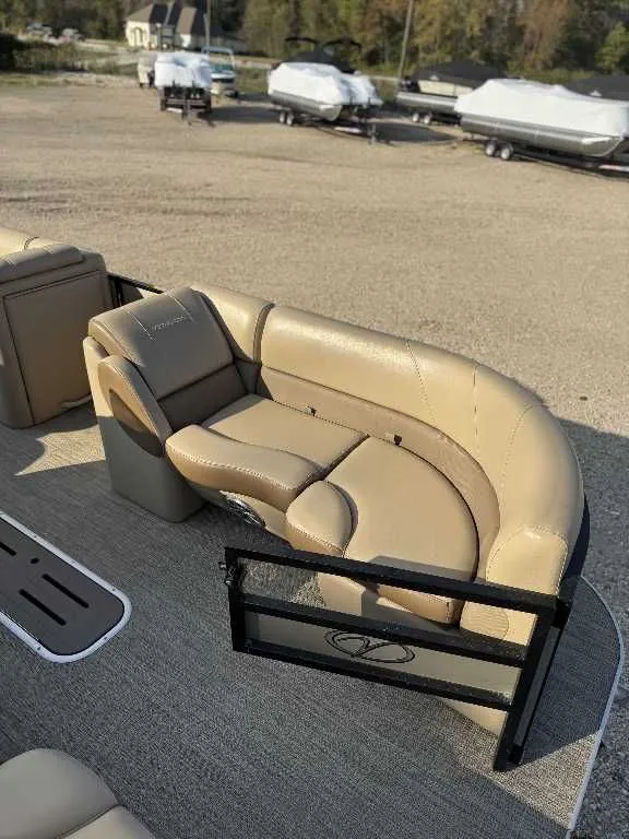 Slide: The Image of Veranda VF22F2TE 2018 - 7