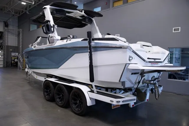 Slide: The Image of Nautique Boats G25 PARAGON 2022 - 2