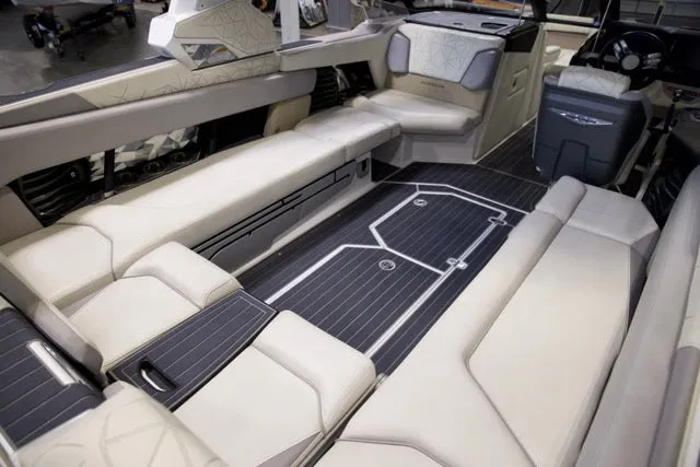 Slide: The Image of Nautique Boats G25 PARAGON 2022 - 25