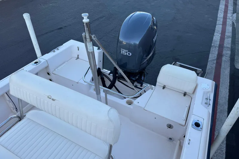 Slide: The Image of 2008 Grady-White Sportsman 180 boat with Yamaha 150 outboard motor, white seating. - 17