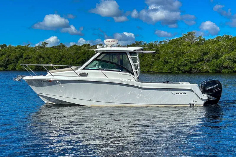 Slide: The Image of Boston Whaler 285 CONQUEST 2018 - 2