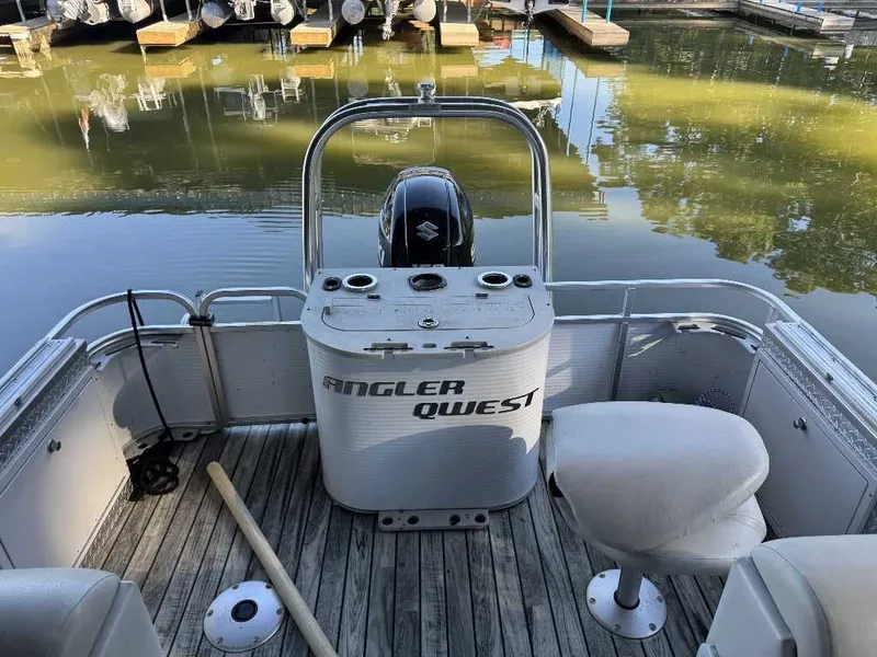 Slide: The Image of Angler 820 All 2020 - 10